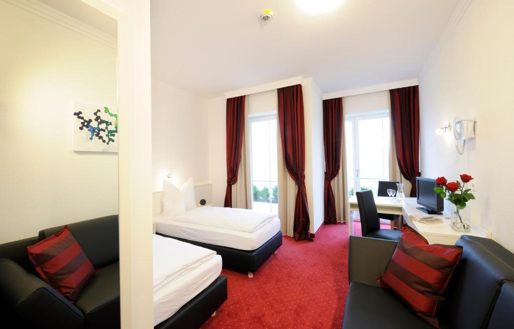Hotel Inspiration Garni Tittmoning Pokoj fotografie