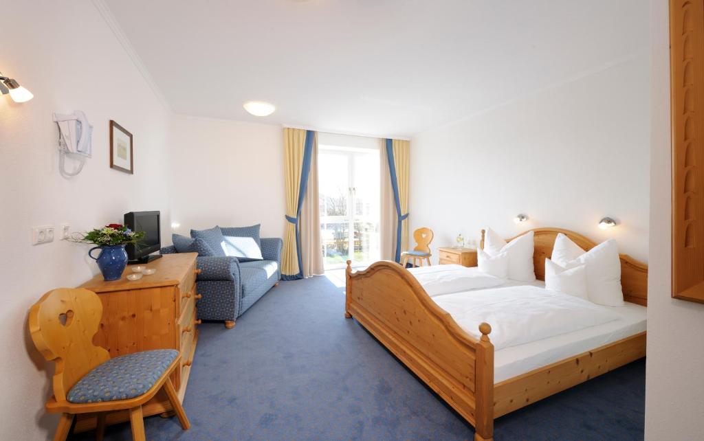 Hotel Inspiration Garni Tittmoning Pokoj fotografie
