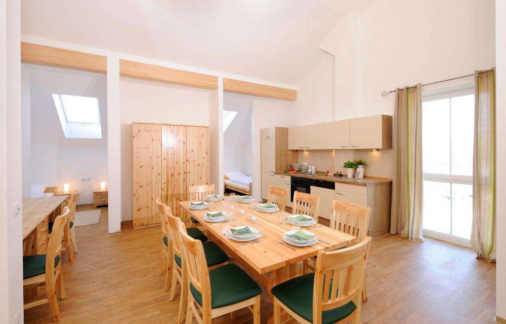 Hotel Inspiration Garni Tittmoning Pokoj fotografie